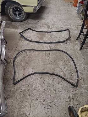2861408 Mopar 1968 Plymouth Barracuda Windshield Gasket And Rear Glass Seals Gaskets