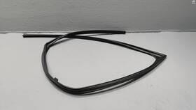 Nissan 803306rr0a Rogue Front Right Passenger Door Window Glass Run Channel Oem 2021-2025