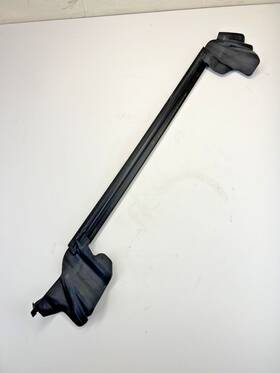 1712609-00 Oem 2024-25 Tesla Model 3 Rear Right Passenger Door Inner Belt Seal Weatherstrip