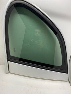 19730063942 Oem 03-06 Porsche Cayennerear Right Quarter Glass With Silver Trim Rd5