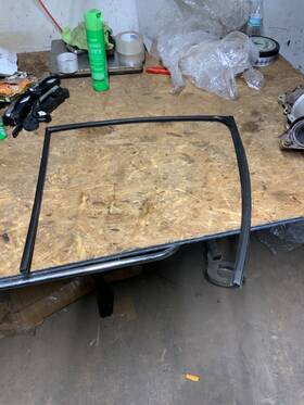 82331-6ca0a Oem 2019-2022 Nissan Altima 2.5l Rear Left Side Door Window Glass Run Channel