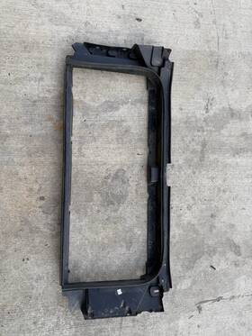 Gm1218148 Perfect Fit 84241506 New Radiator Support Seal Fits 2015-2020 Cadillac Escalade