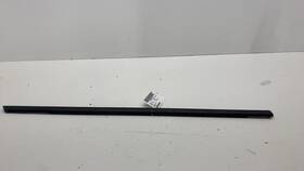 31108993 Polestar 21-23 2 Front Passenger Side Door Window Belt Molding Right