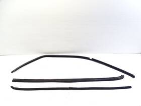 92853732003 Porsche 87 928 S4 Seal Weatherstrip Outer Window Scraper Right Door