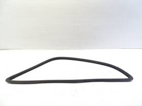 92854304604 Porsche 87 928 S4 Seal Quarter Window Right