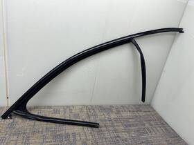 95853143102 Porsche 2011-2014 Cayenne Front Right Side Door Window Glass Run Channel Seal