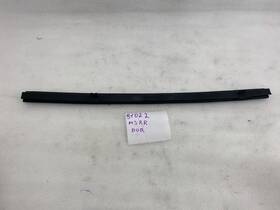 1038408-00-a Tesla 2012-2020 Model S Ms Rear Right Side Door Window Inner Belt Rubber Seal Rh