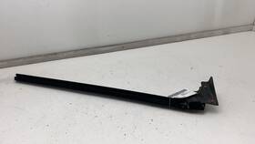 1090495-00-e Tesla 2017-2022 Model 3 M3 Front Left Door Window Inner Belt Weatherstrip Seal