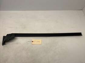 109049600e Tesla 2017 - 2023 Model 3 Front Right Door Window Belt Inner Seal Oem