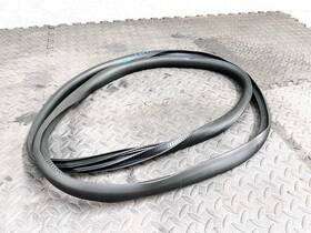 1497675-00-a Tesla 20-23 Model Y My Rear Left Lh Side Door Rubber Weatherstrip Seal Oem