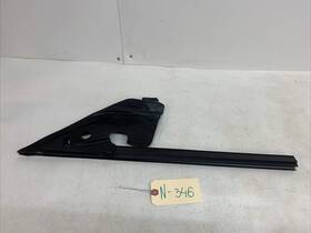 1500066-00-b Tesla 20-21 Y My Front Left A-pillar Flag Glass Run Weatherstrip Seal 346 B36