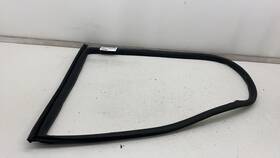 1910986-00 Tesla 2024 2025 Model 3 Rear Passenger Side Door Primary Weatherstrip Seal Rh
