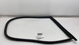 1910986-00-d Tesla 2024-2025 Model 3 Rear Right Primary Body Weatherstrip Rubber Seal Gasket
