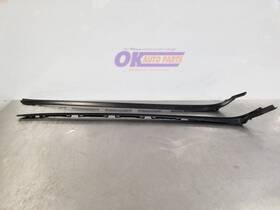 270-58942a Toyota 18 2018 Highlander Limited Windshield Glass Moulding