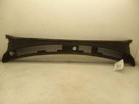 55781-35010 Toyota 95 96 97 98 99 01 Tacoma Cowl Vent Panel