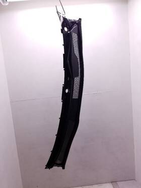 55781-48050 Toyota 01 02 03 04 05 06 07 Highlander Cowl Vent Panel