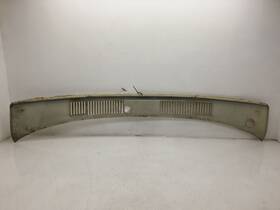 55781-89101 Toyota 85 86 87 88 89 Pickup Cowl Vent Panel