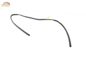 6814135120 Toyota 4runner Front Right Door Window Glass Run Weatherstrip Seal Oem 2010-24