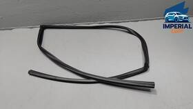 Toyota 68151-0e050 2014-2019 Highlander Front Driver Side Door Window Glass Run Channel Oem