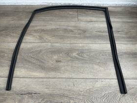 68152-06030 Toyota 2007-11 Camry Rear Right Passenger Glass Window Track Guide Seal Look