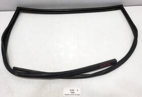 Toyota 6815260033 98-07 Oem Land Cruiser J100 Rear Left Window Glass Run Channel Seal
