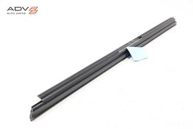 Toyota 681710e140 2024-2025 Grand Highlander Front Right Door Window Weatherstrip Seal Oem