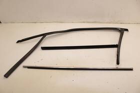 3cn837440a5ap Volkswagen 2018 Atlas S Fr Rh Door Run Channel With Belt Molding And Weatherstrip
