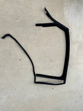 561-839-432-p Volkswagen 2014 Vw Passat Rear Door Window Glass Run Channel Rubber Seal Right Side Oem