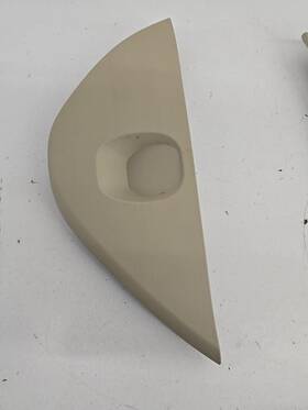 30755647 Volvo 08-2017 Xc60 Front Right Side Finishing Plastic Trim Panel Cover