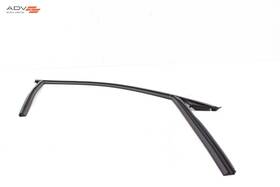 31425993 Volvo Xc40 Front Right Side Door Window Run Channel Weatherstrip Seal Oem 19-24 31425993 Volvo Xc40 Front Right Side Door Window Run Channel Weatherstrip Seal Oem 19-24