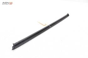31457892 Volvo S60 Front Right Side Door Window Inner Weatherstrip Seal Oem 2019 - 2025