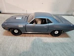 Acme 1:18 1971 Plymouth Hemi Cuda Prazych Exclusive -A1806123P. Fixed Price $129.99.