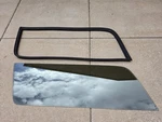 1980-1996 Ford Bronco Rear Side Glass Window Lh Driver 80-96 Oem. Fixed Price $317.00.
